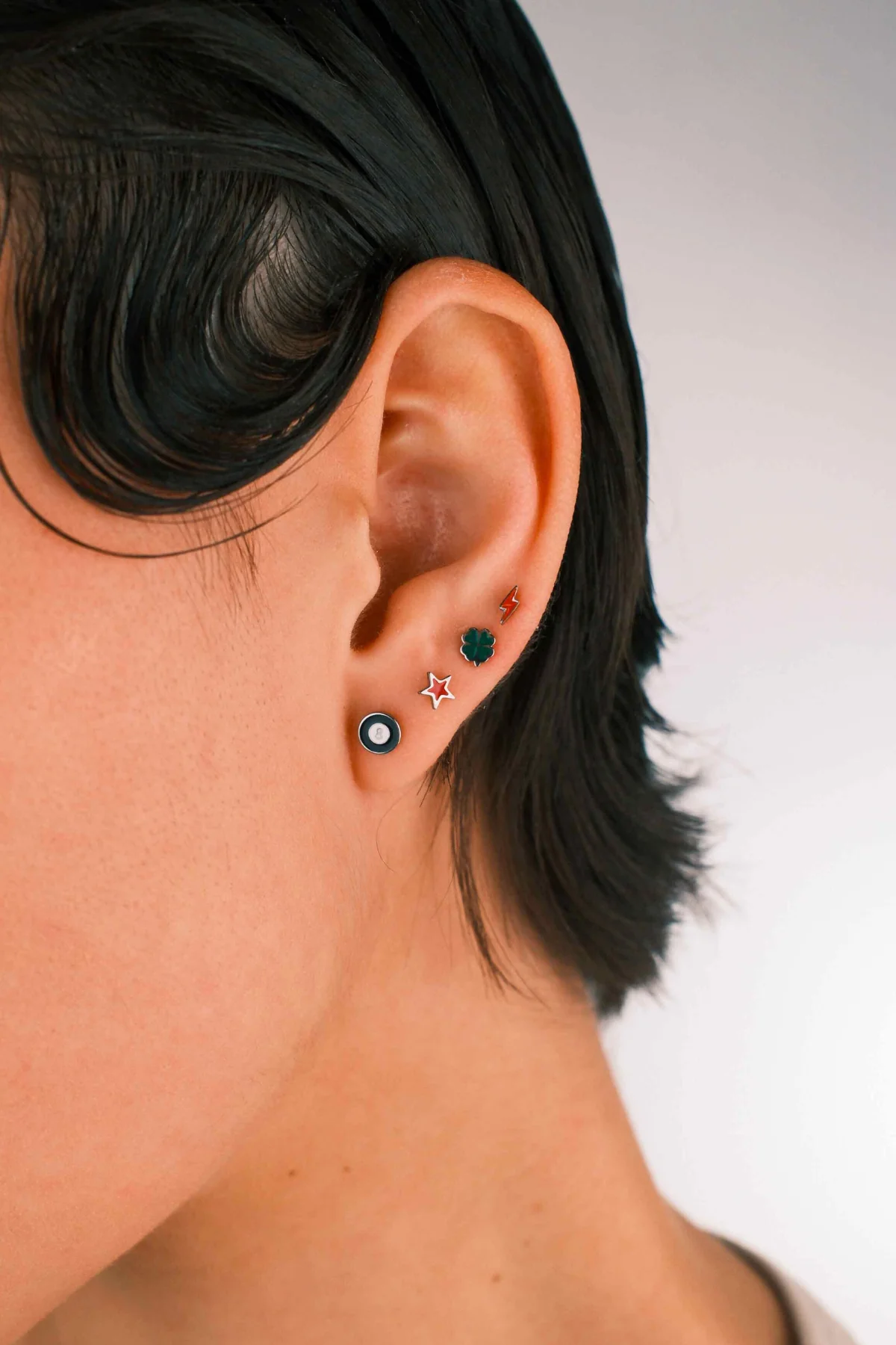 8 Ball Enamel Flat Back Stud - Image 3