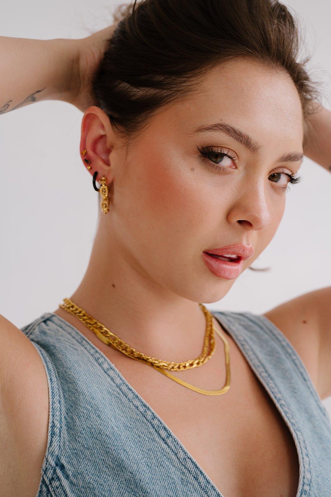 Bezel Baguette Flat Back Stud - Image 4