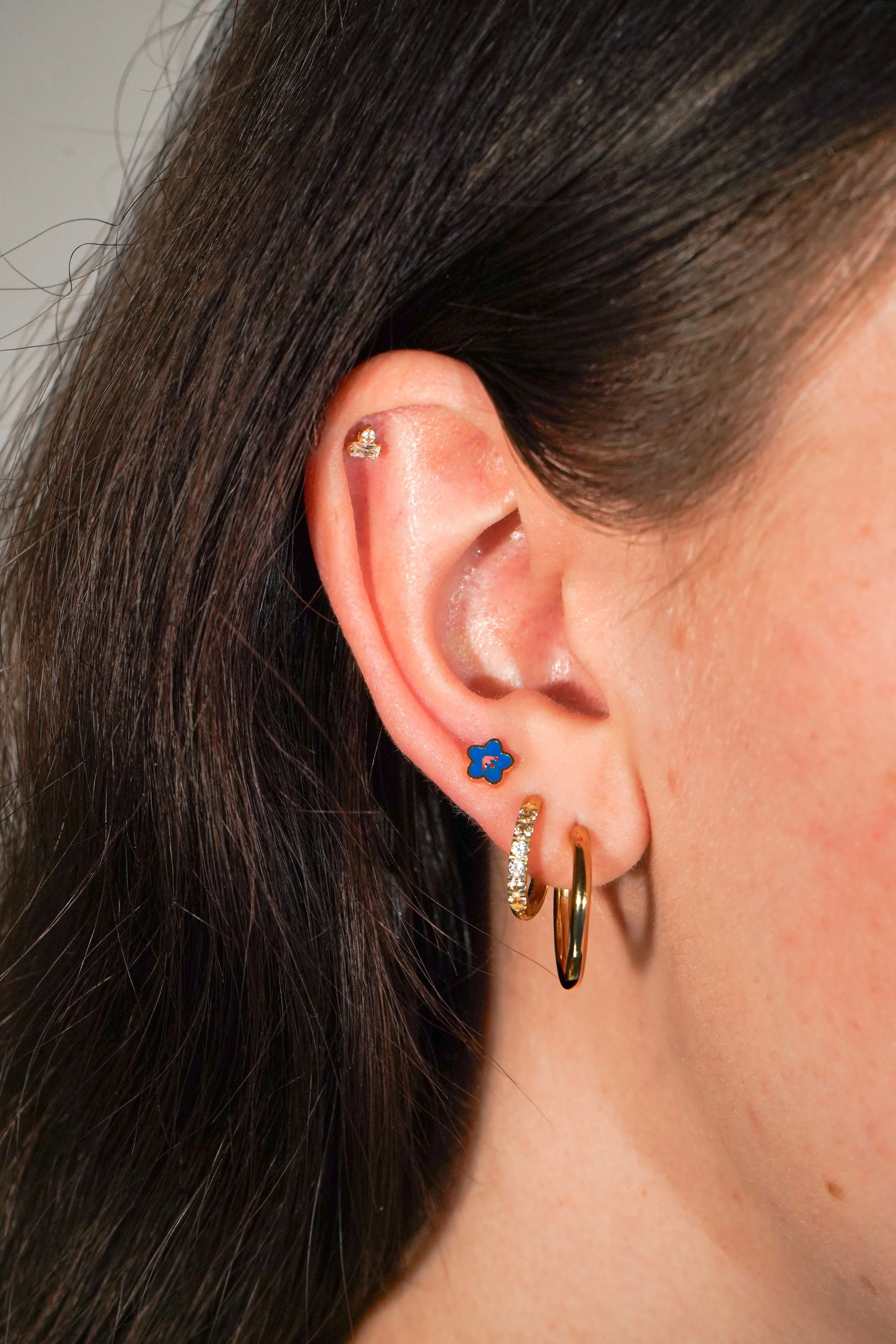 Blue Hibiscus Enamel Flat Back Stud - Image 3