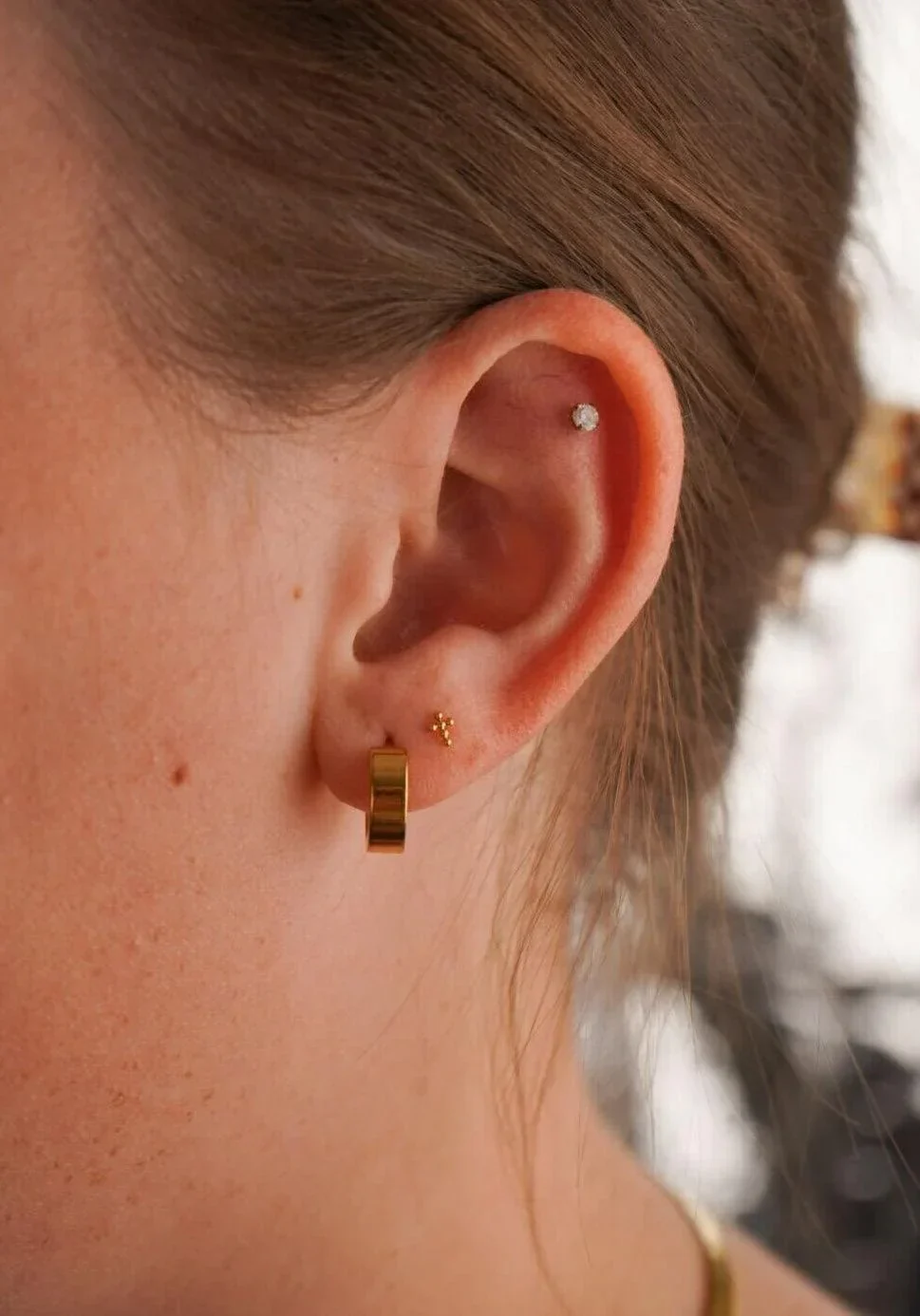Bubble Cross Flat Back Stud - Image 4