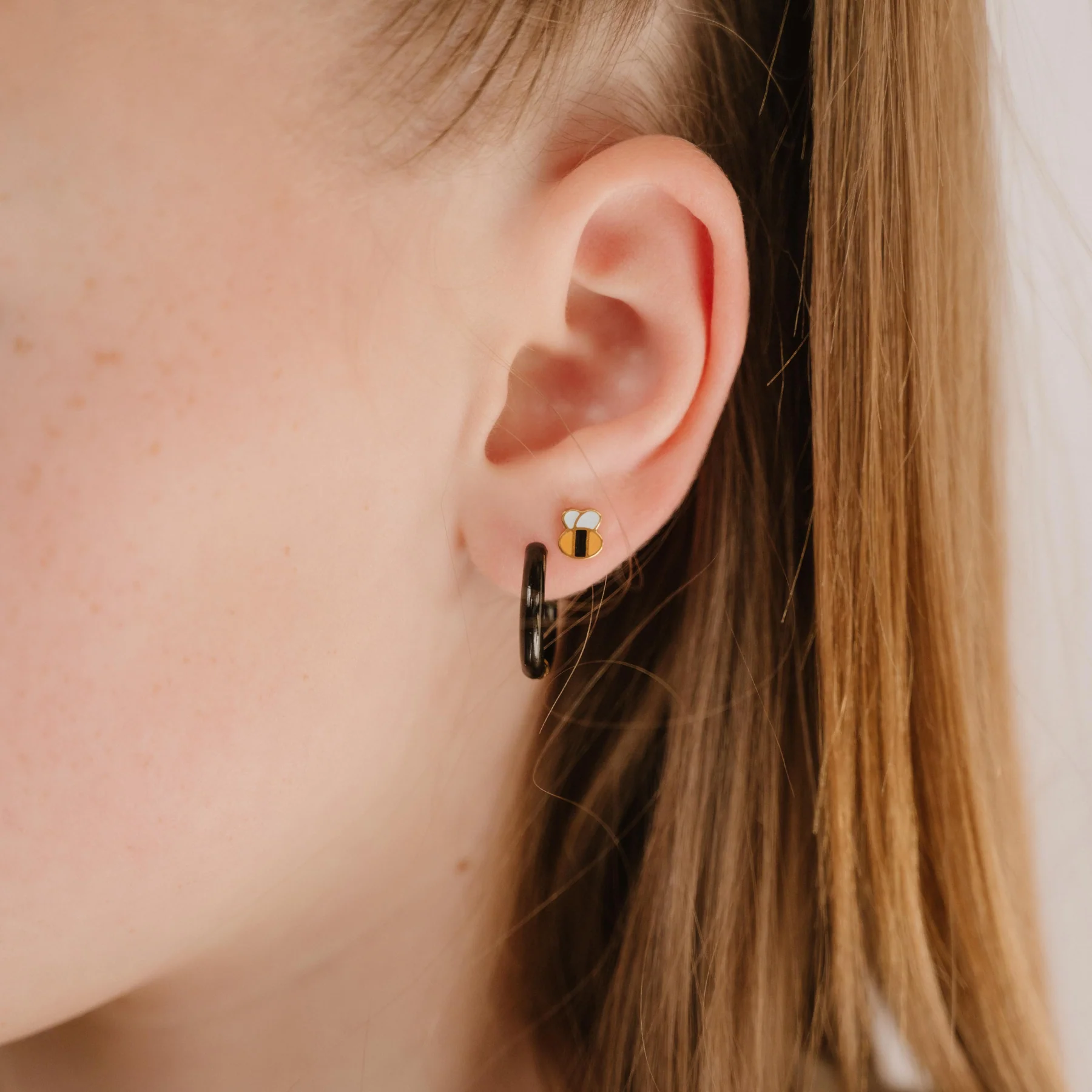 Bumblebee Enamel Flat Back Stud - Image 3