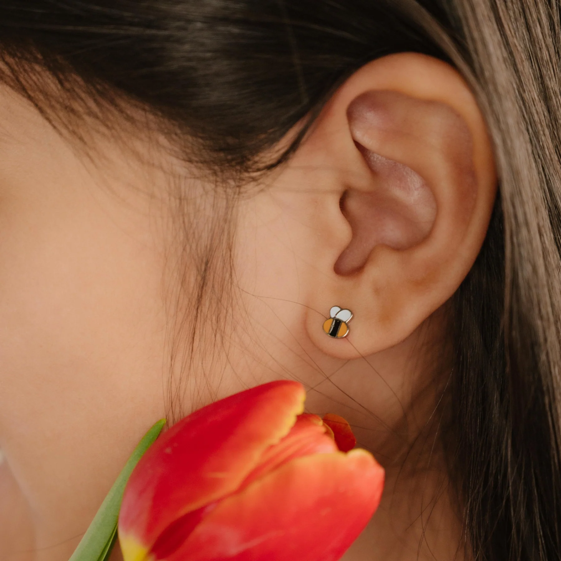 Bumblebee Enamel Flat Back Stud - Image 4