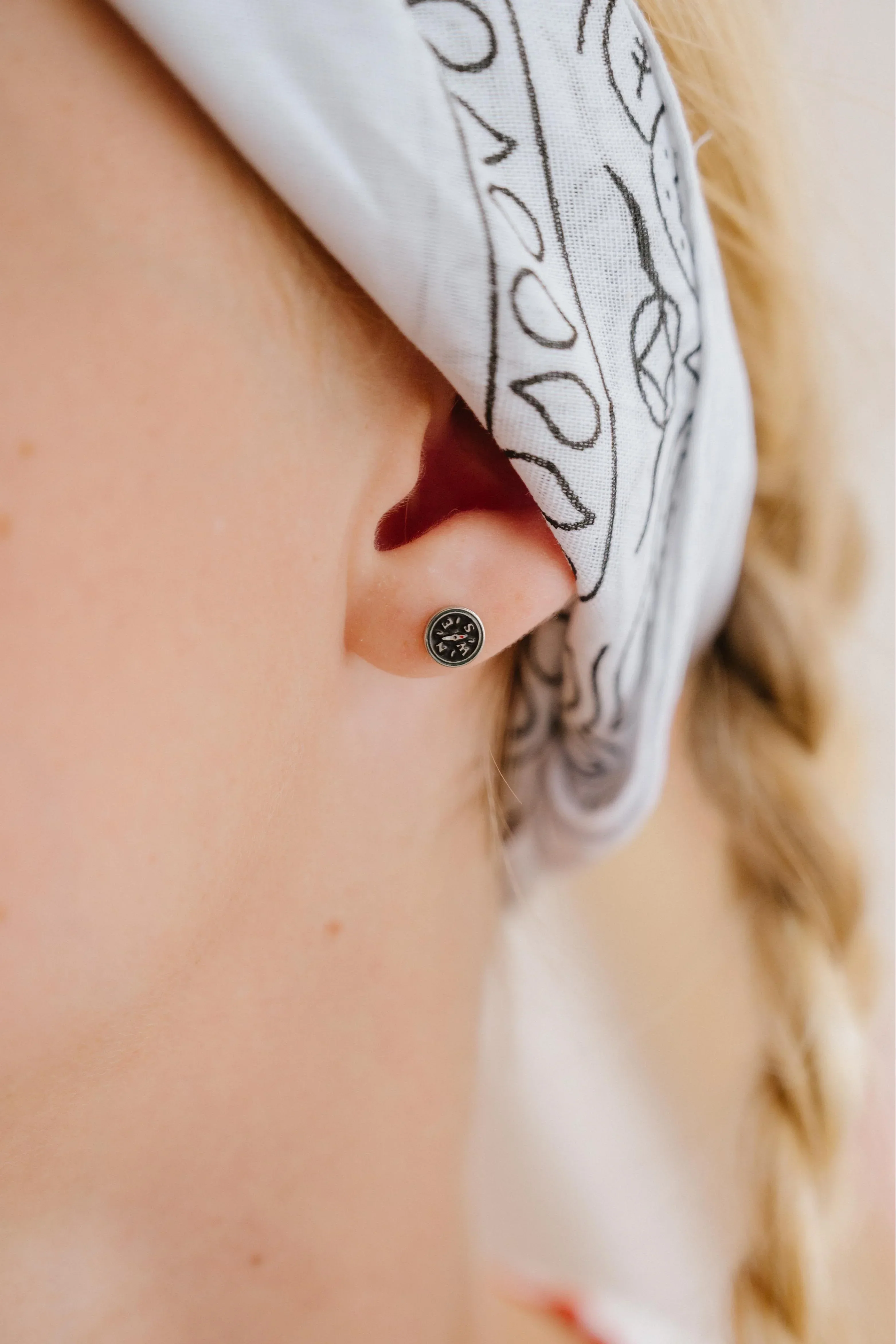 Compass Enamel Flat Back Stud - Image 3