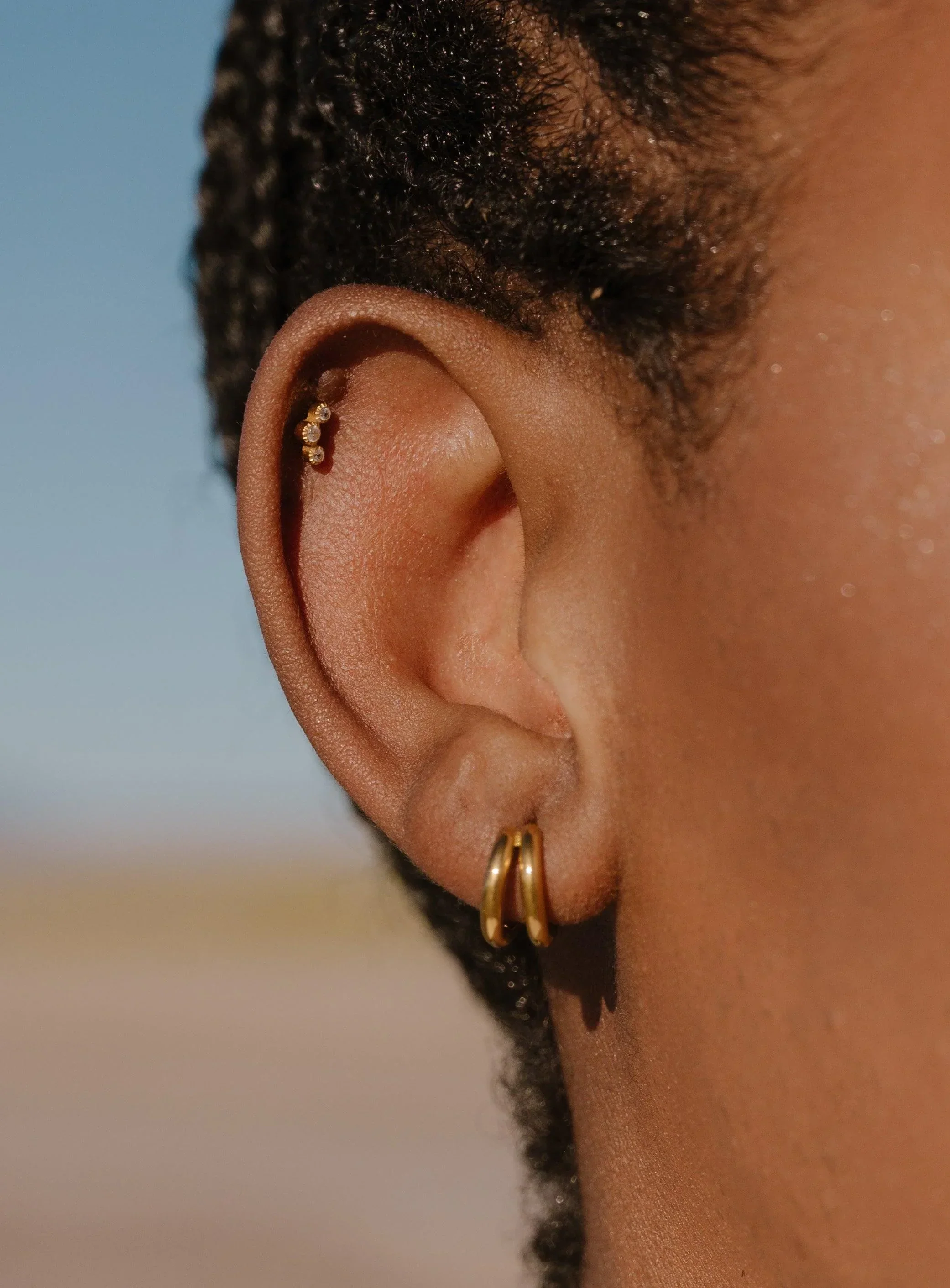 Barnacle Flat Back Stud - Clear - Image 2