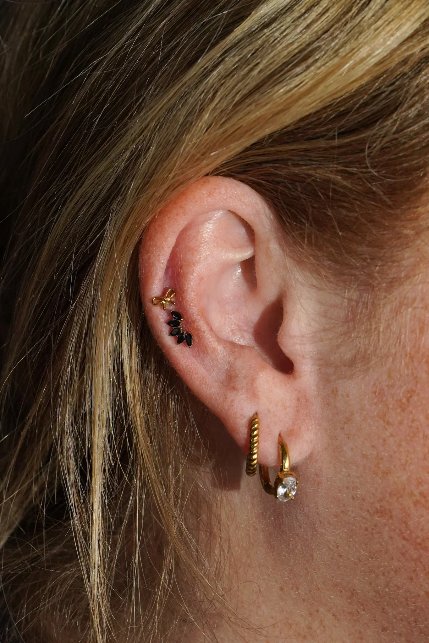 Deco Marquise Fan Flat Back Stud - Onyx - Image 2
