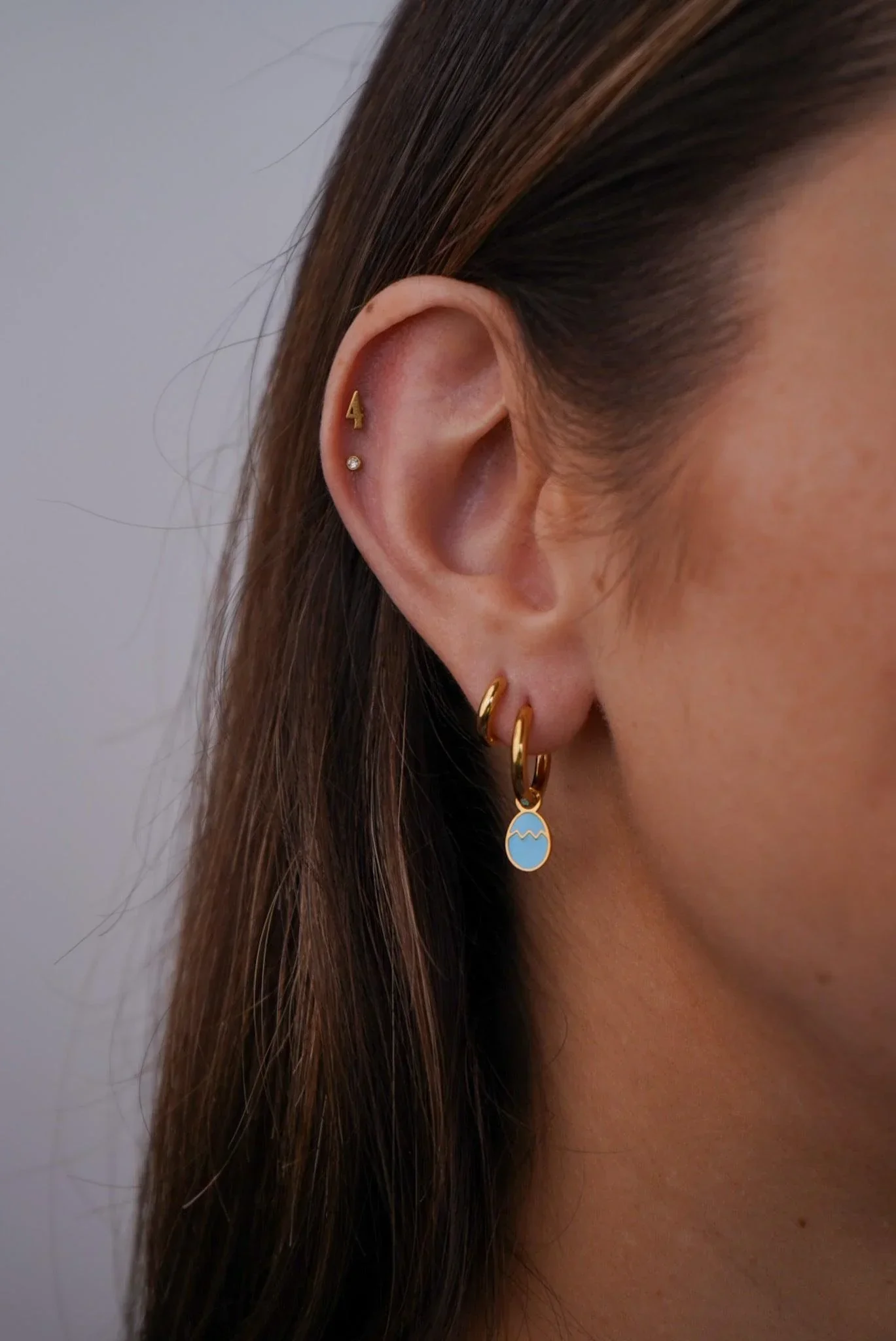 Robin's Egg Hoop Charm - Image 3