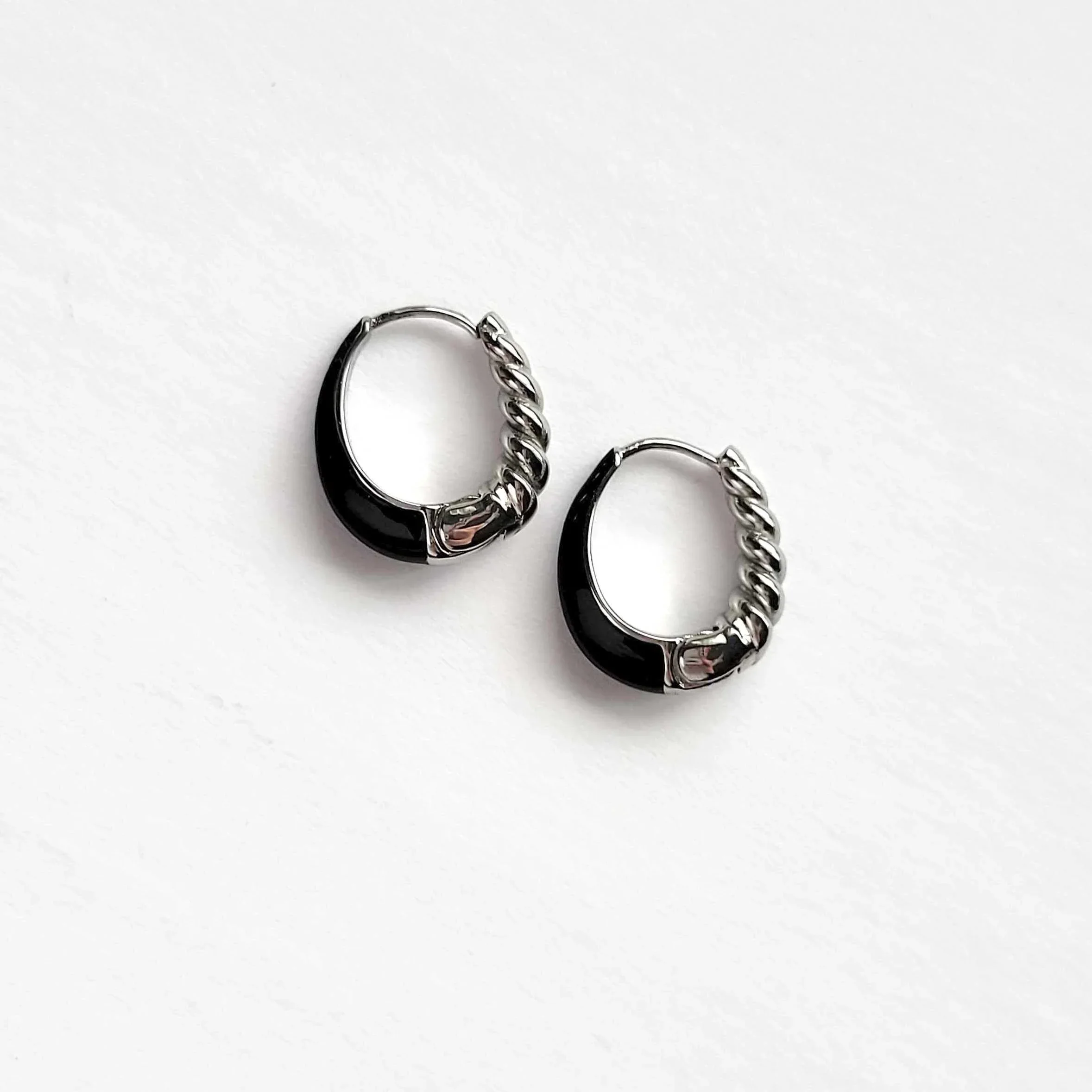 Enemies to Lovers Hoops - Image 10