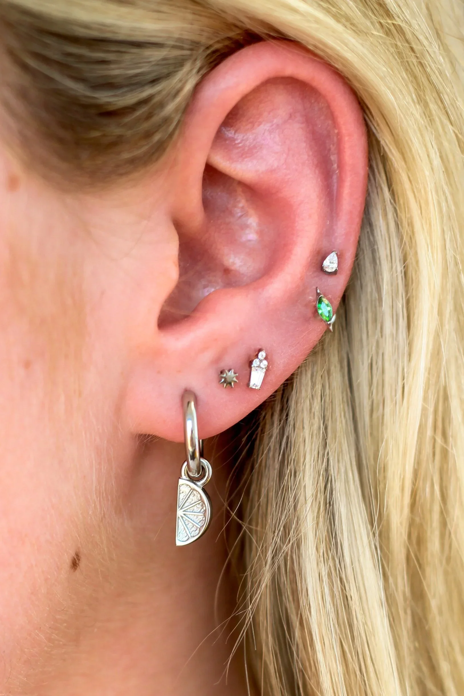 Fizzy Flat Back Stud - Image 3