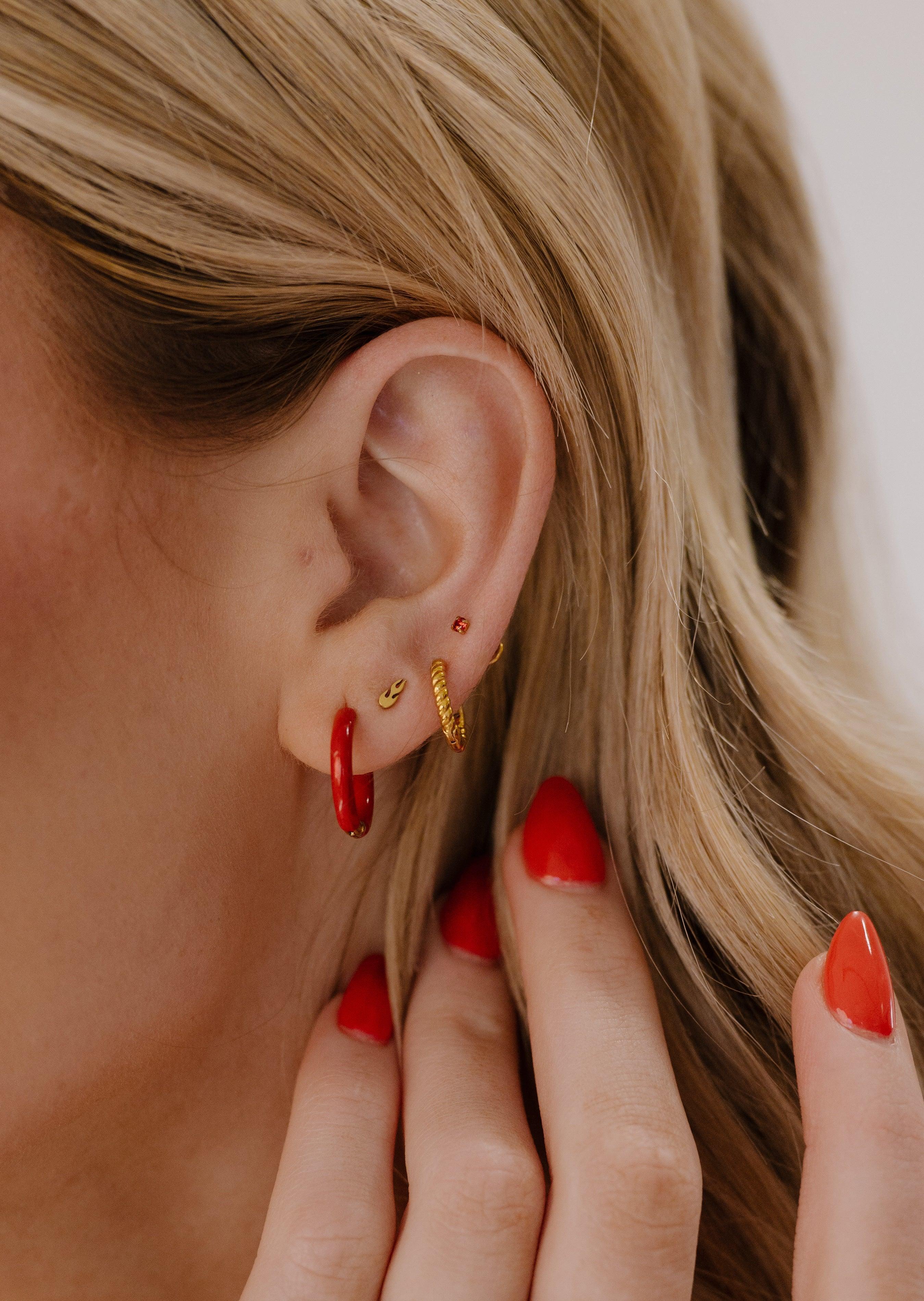 Flame Flat Back Stud - Image 3