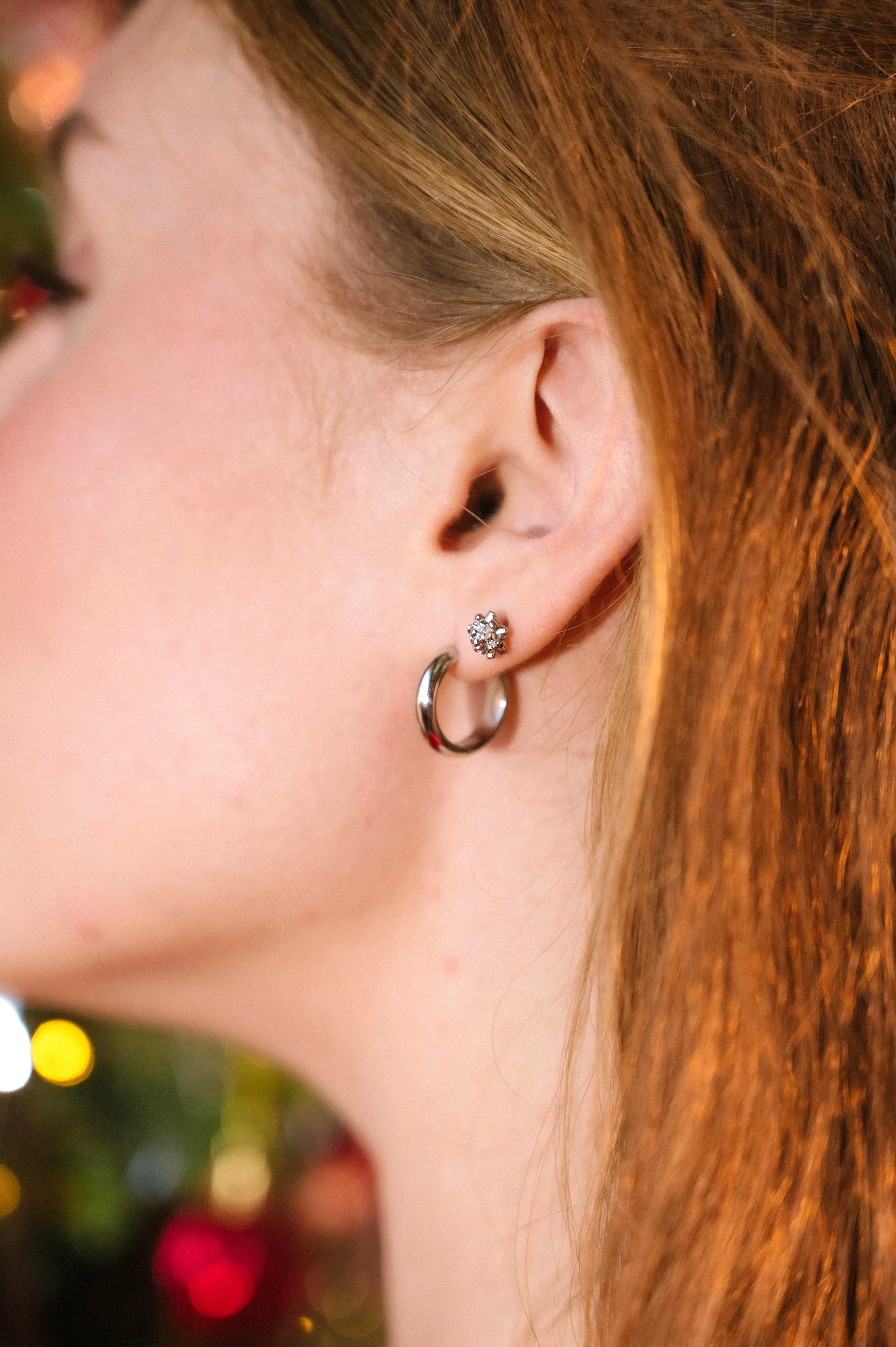 Gift Bow Flat Back Stud - Image 3