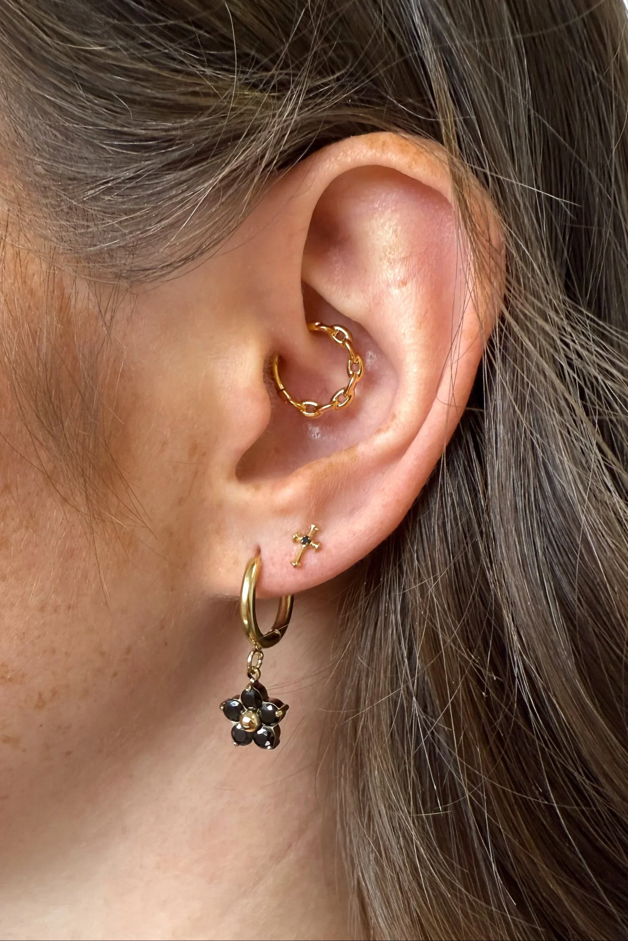Gothic Cross Flat Back Stud - Image 2