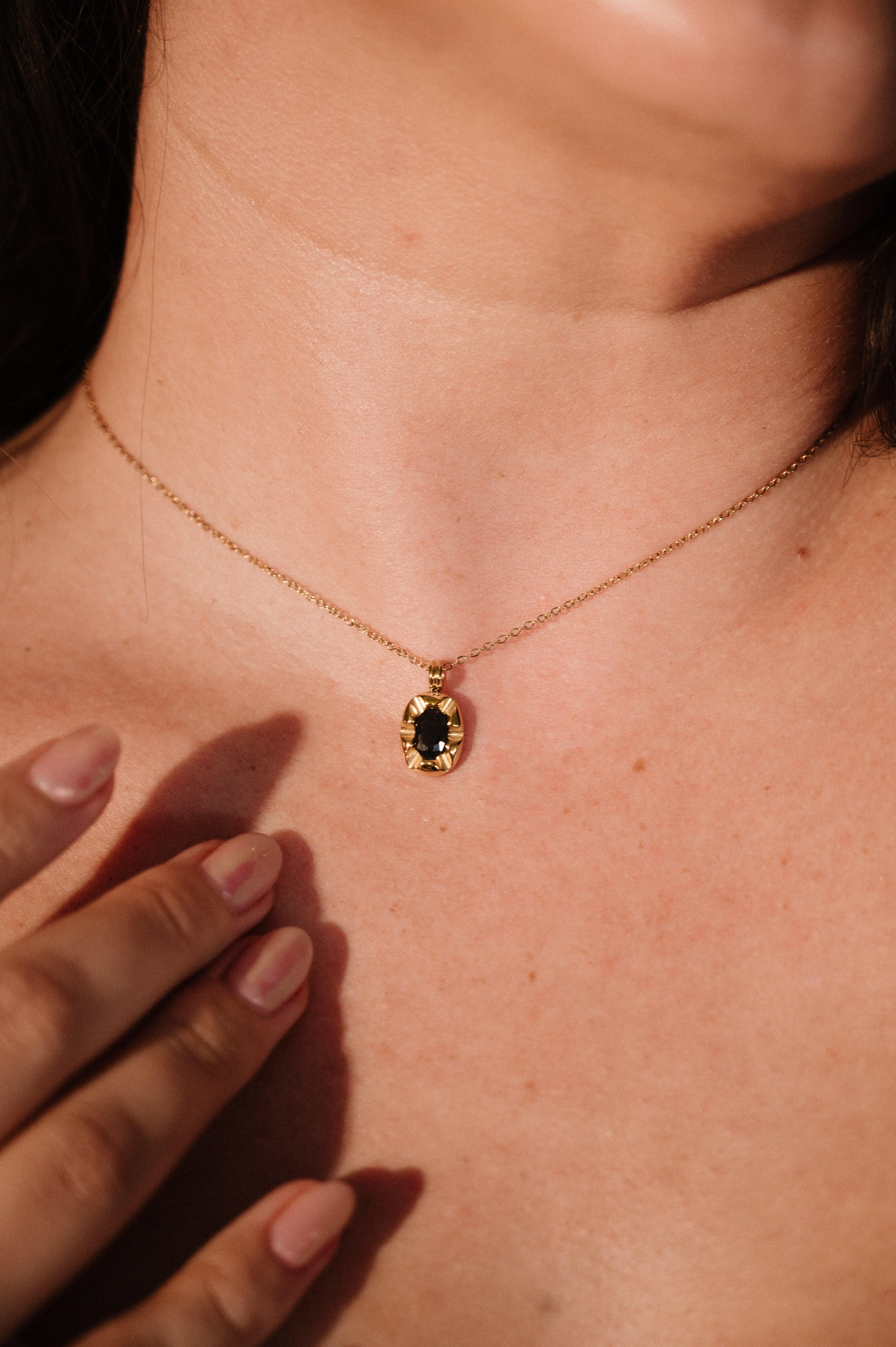 Heirloom Choker Necklace - Image 2