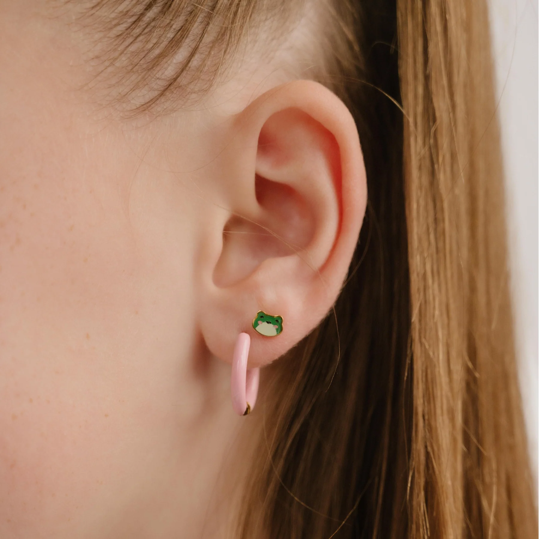 Kawaii Frog Enamel Flat Back Stud - Image 2