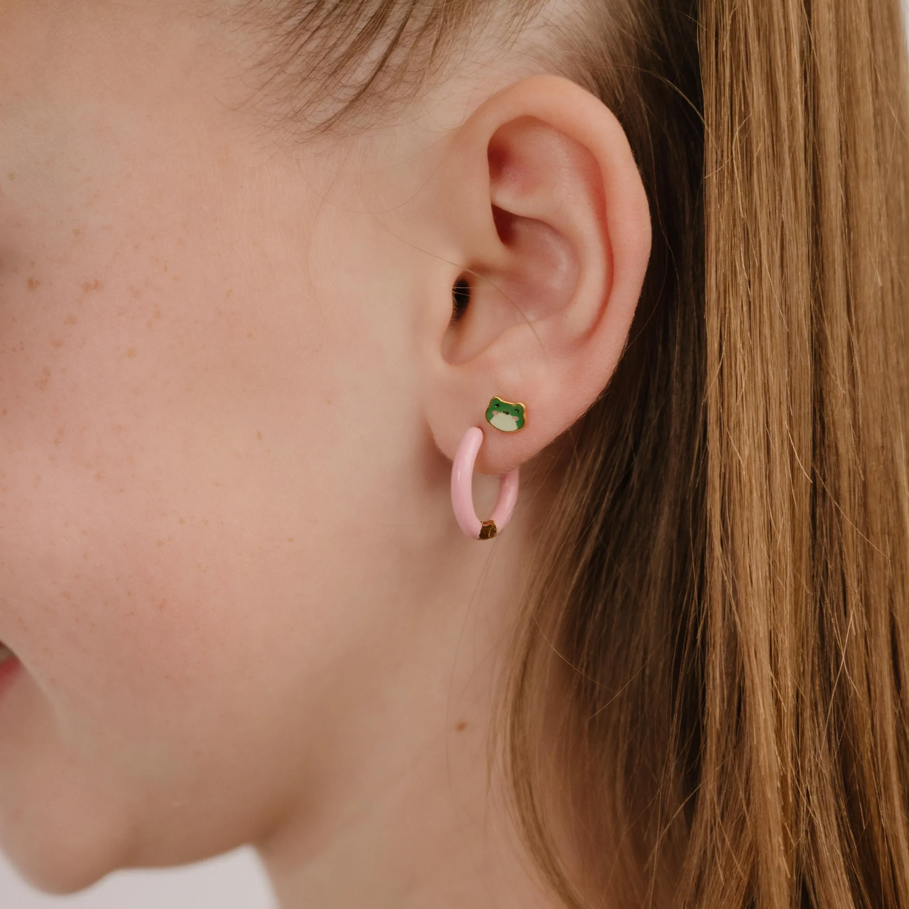 Kawaii Frog Enamel Flat Back Stud - Image 4