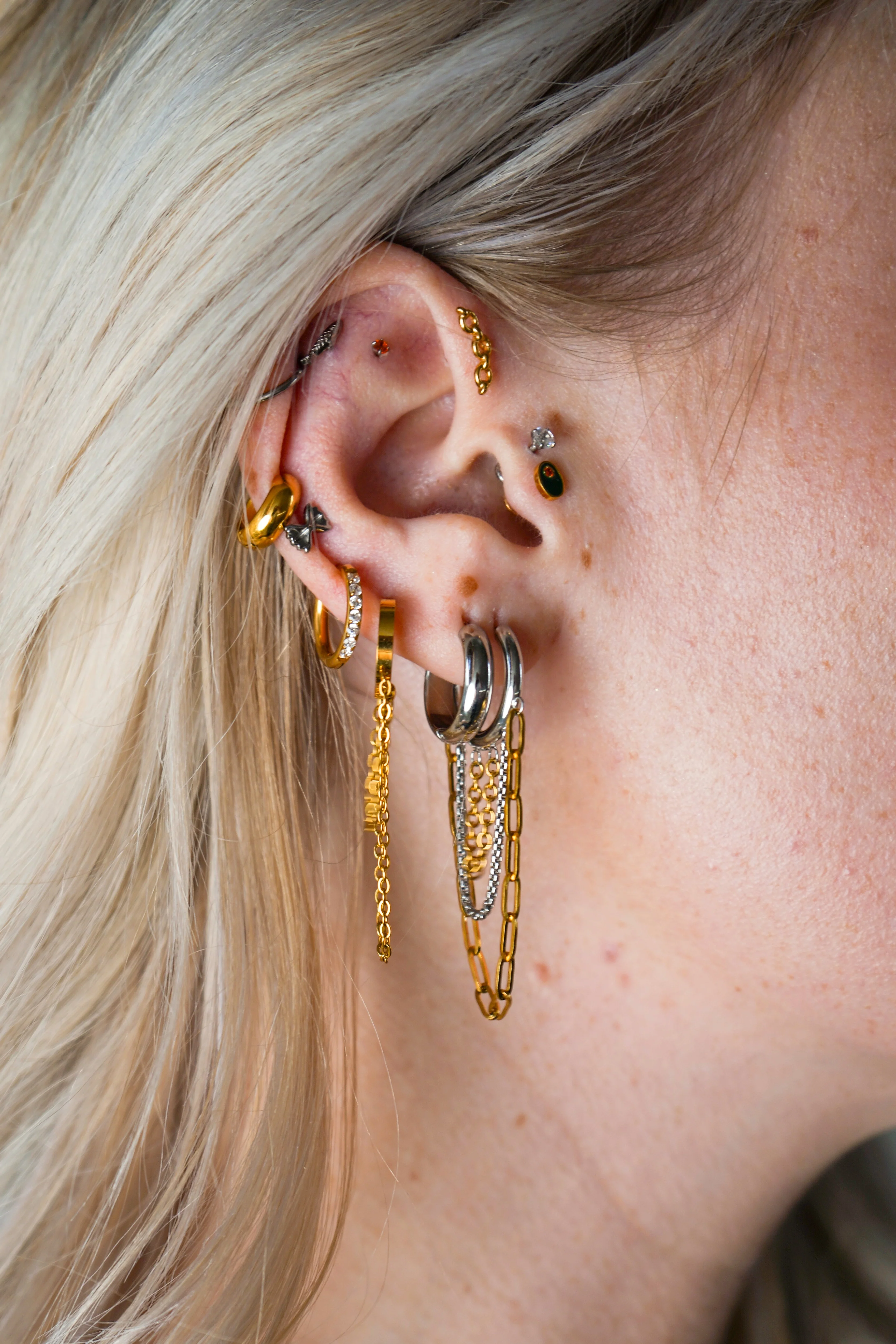 Main Course Mixed-Metal Hoops - Image 2