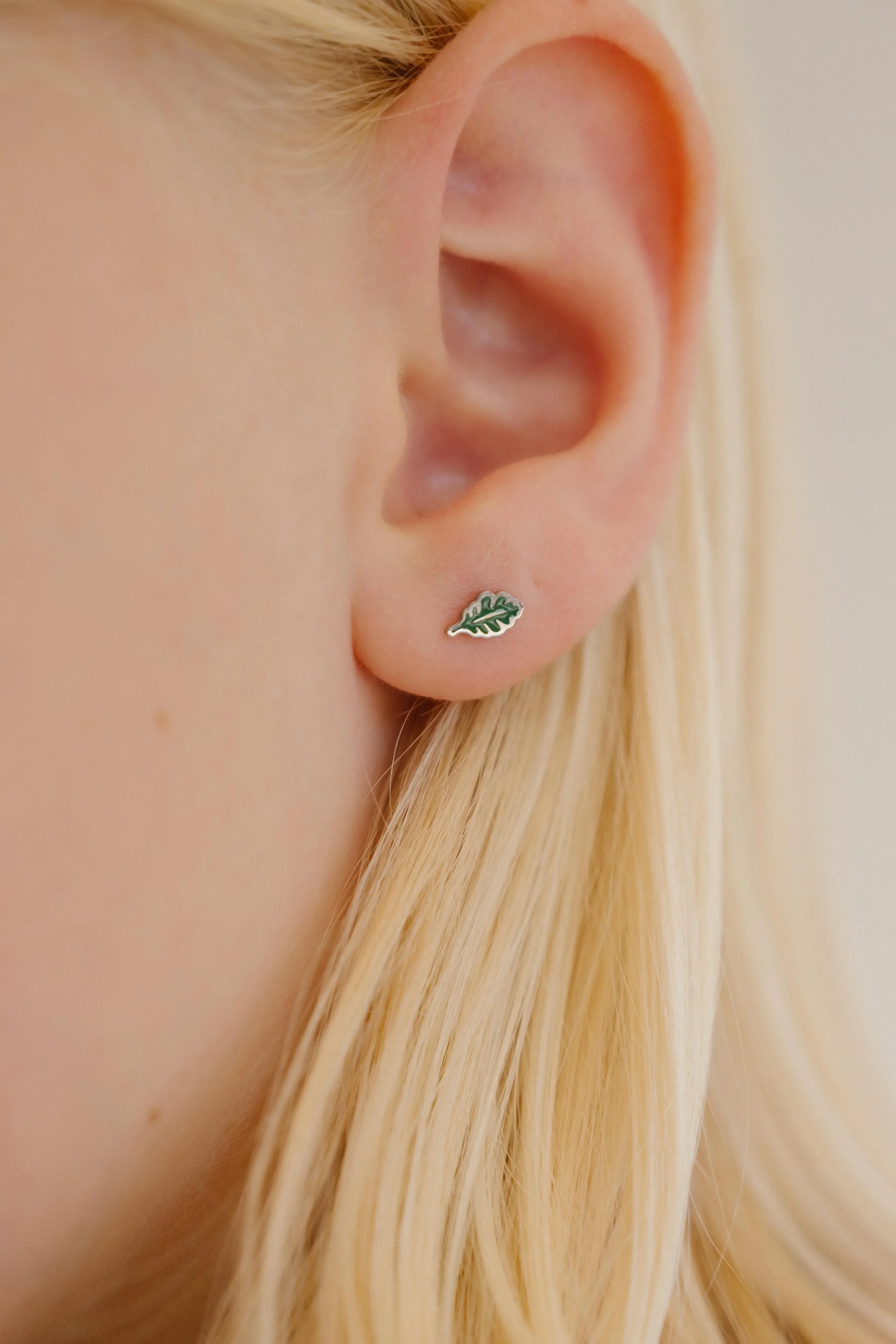 Oak Leaf Enamel Flat Back Stud - Image 2