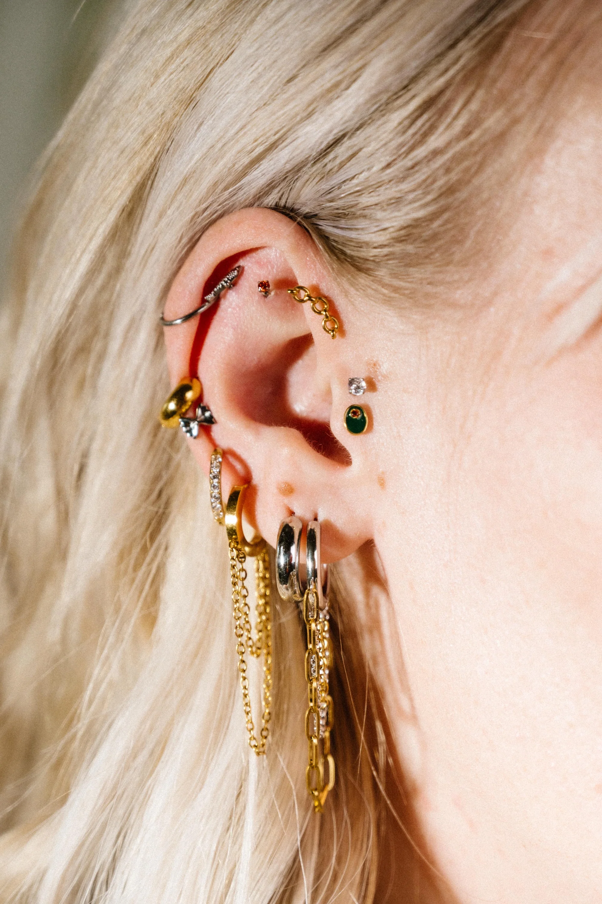 Olive Flat Back Stud - Image 3