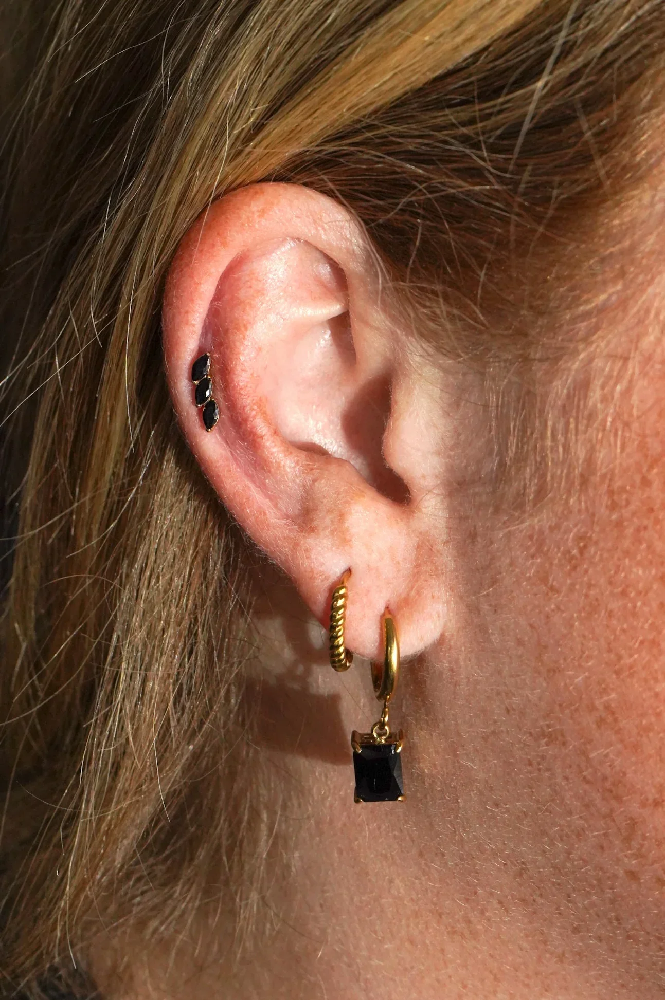 Requiem Climber Flat Back Stud - Onyx - Image 2