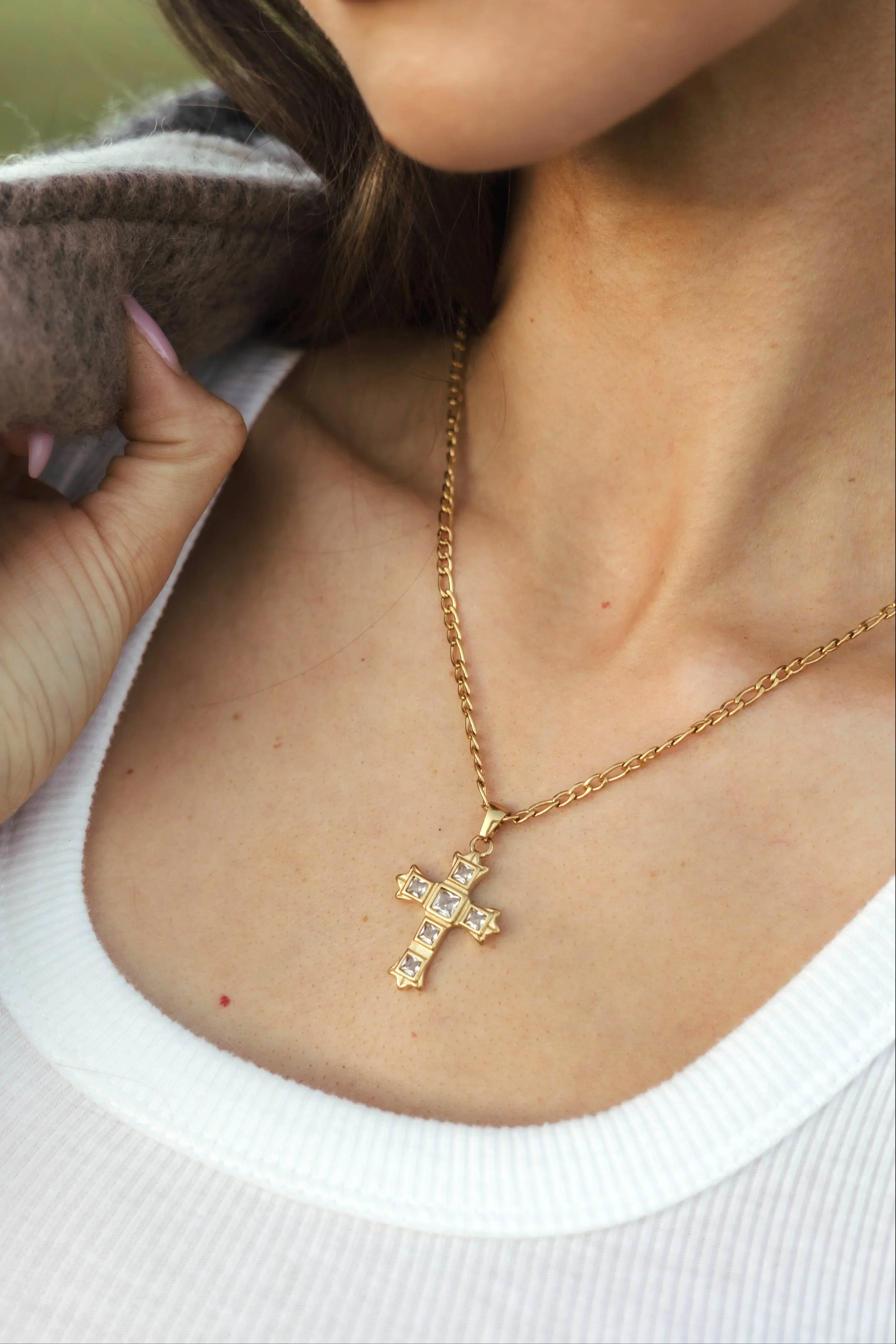 Ornate Zirconia Cross Necklace - Image 2