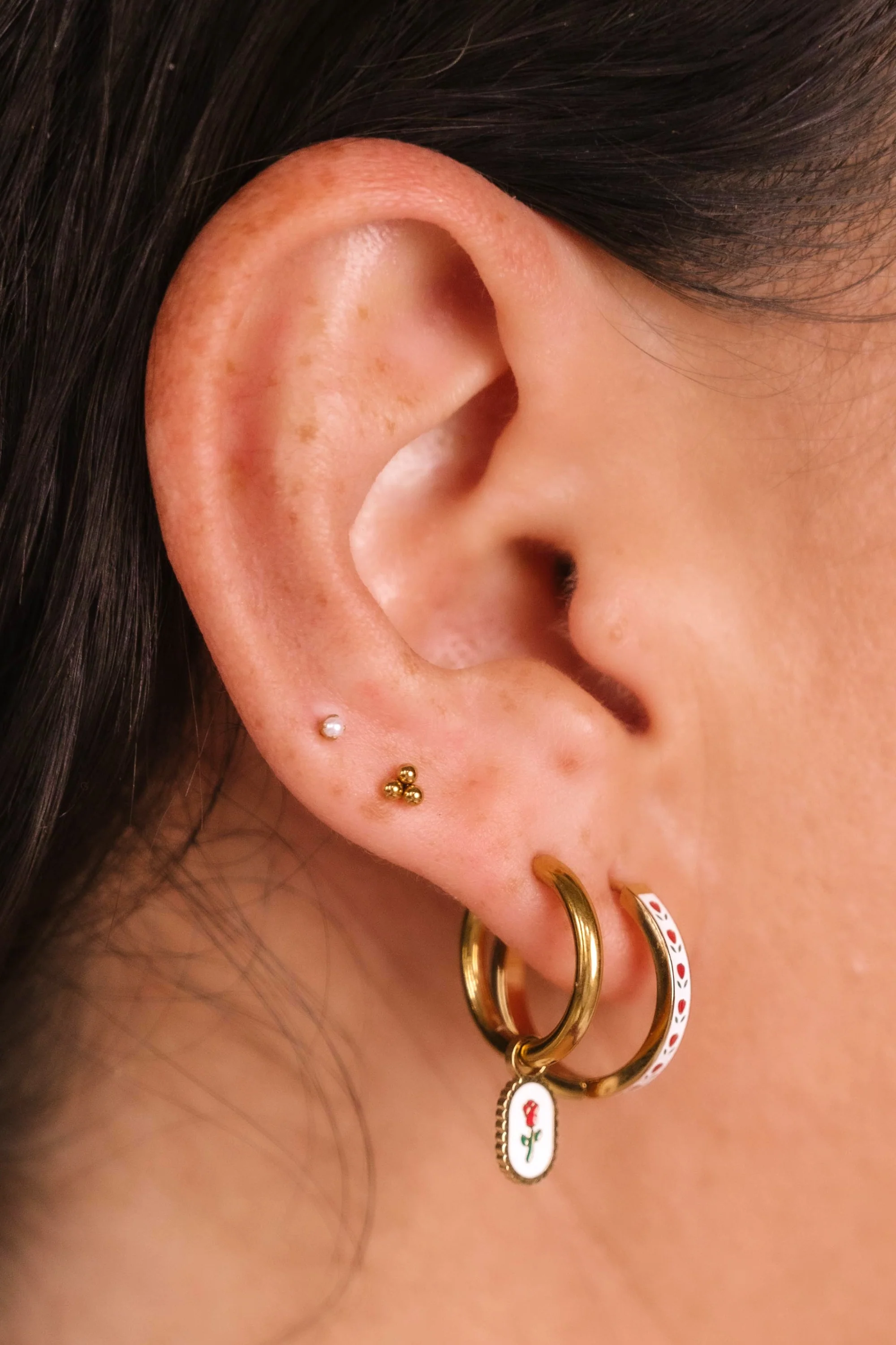 Micro Pearl Flat Back Stud - Image 3
