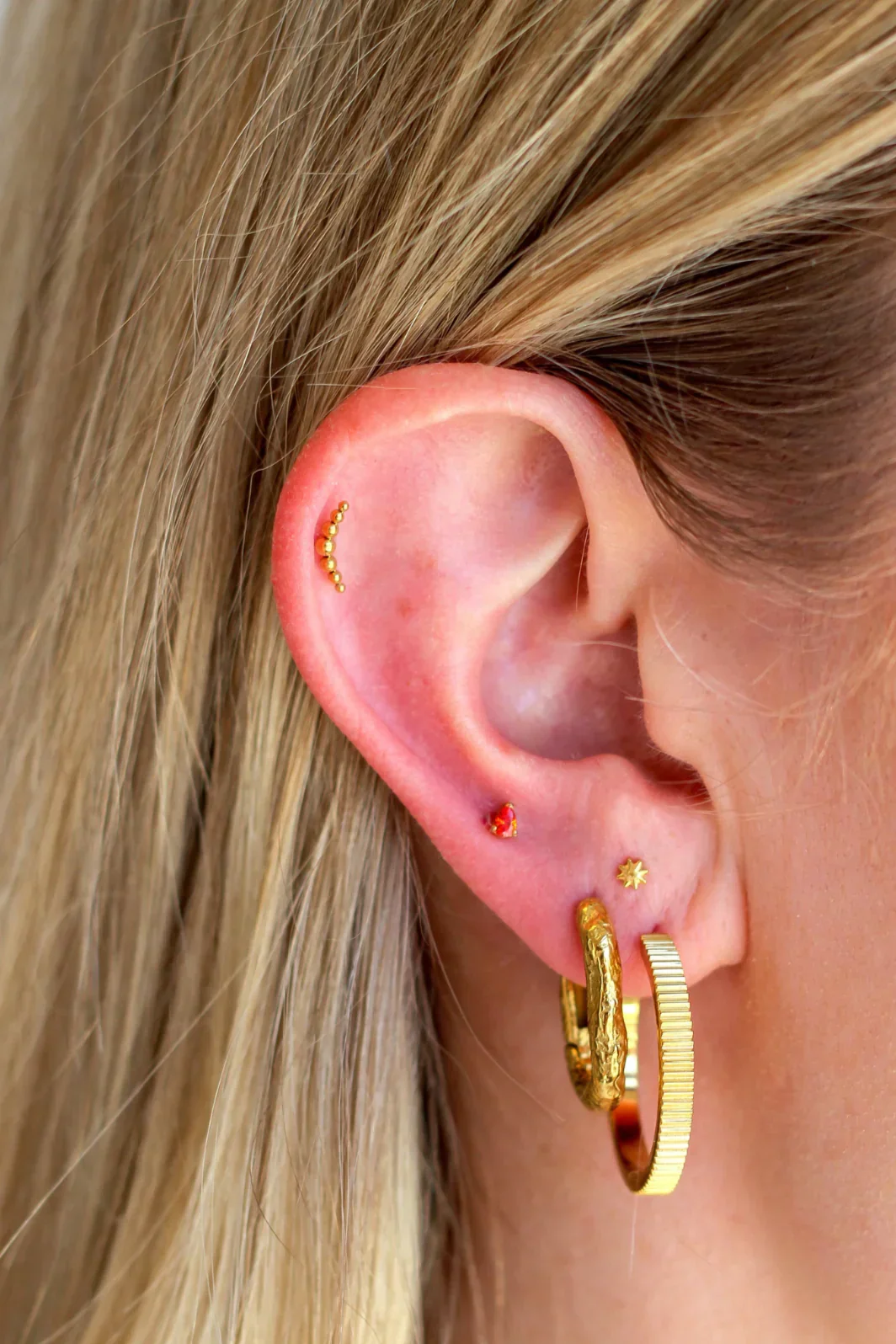 Pebble Ice Flat Back Stud - Image 4