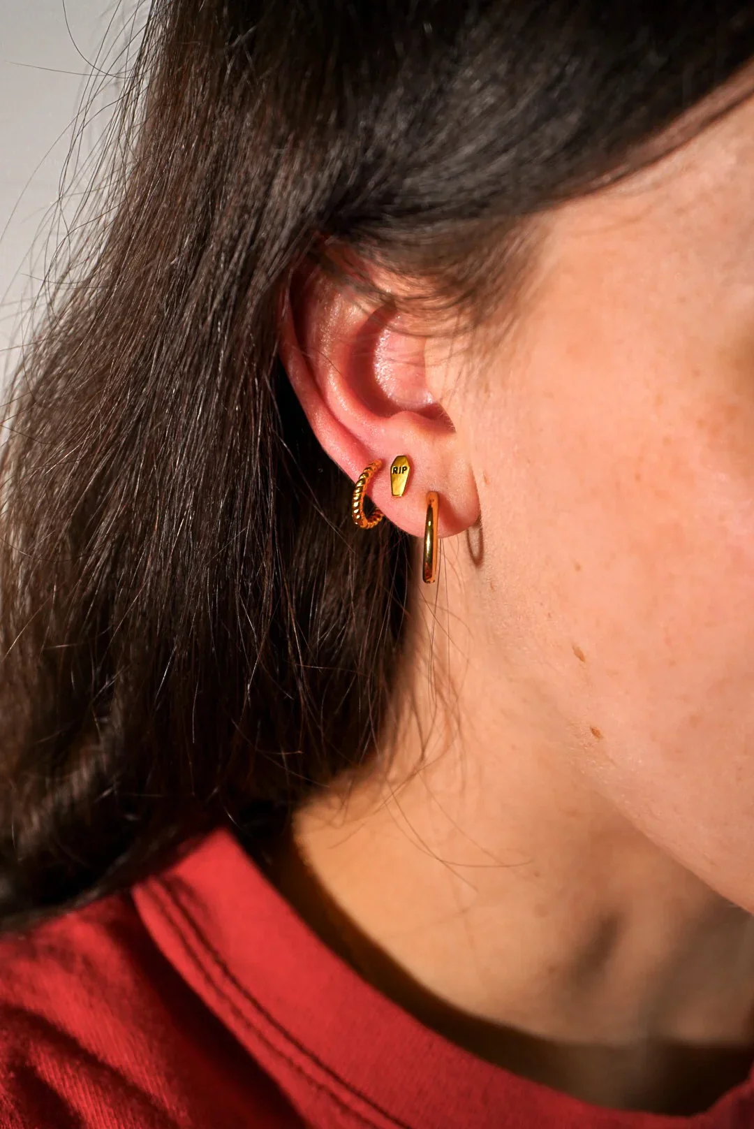 RIP Coffin Enamel Flat Back Stud - Image 3