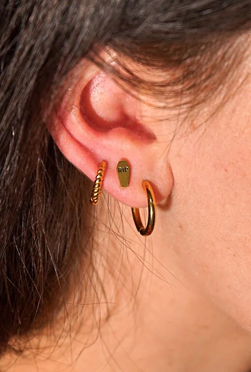 RIP Coffin Enamel Flat Back Stud - Image 4
