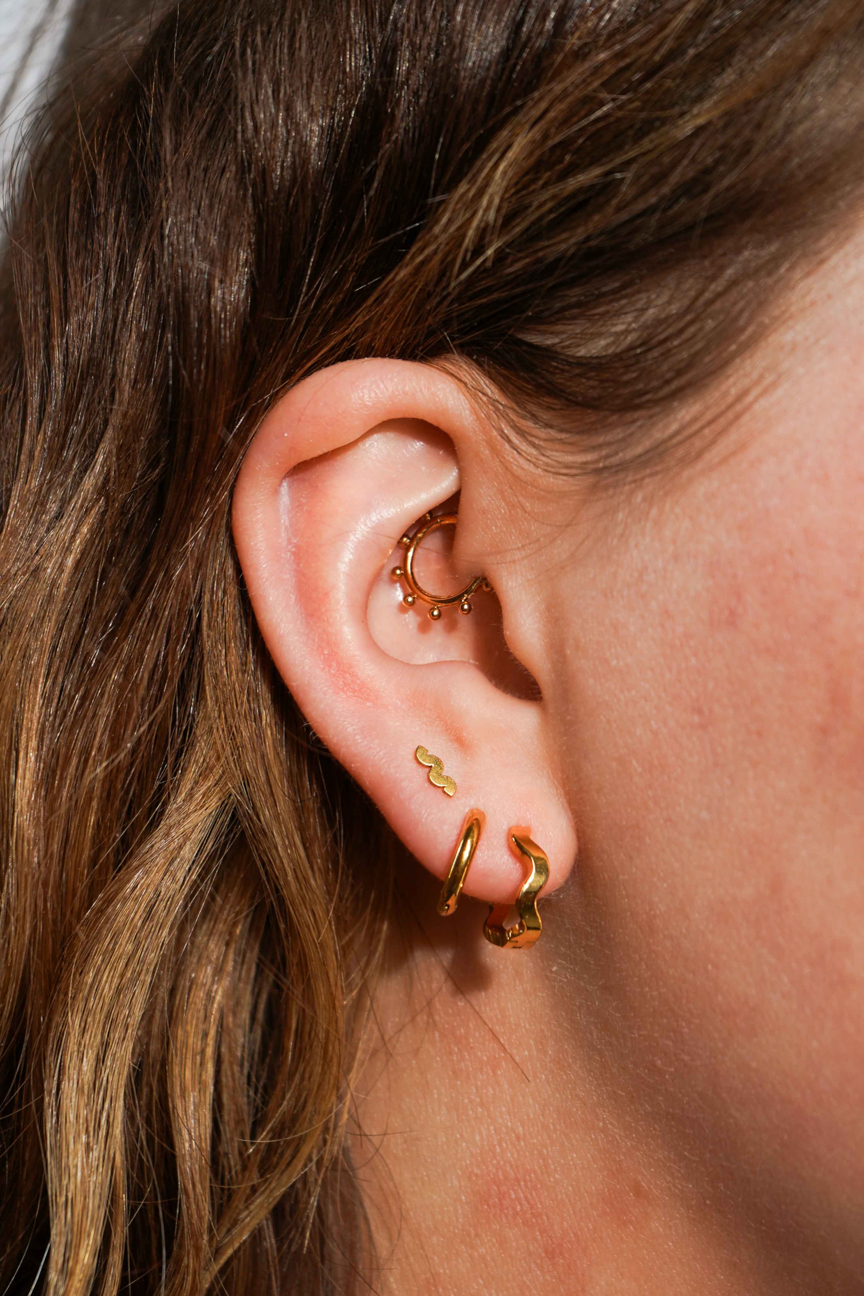 Ripple Titanium Hoops - Image 2