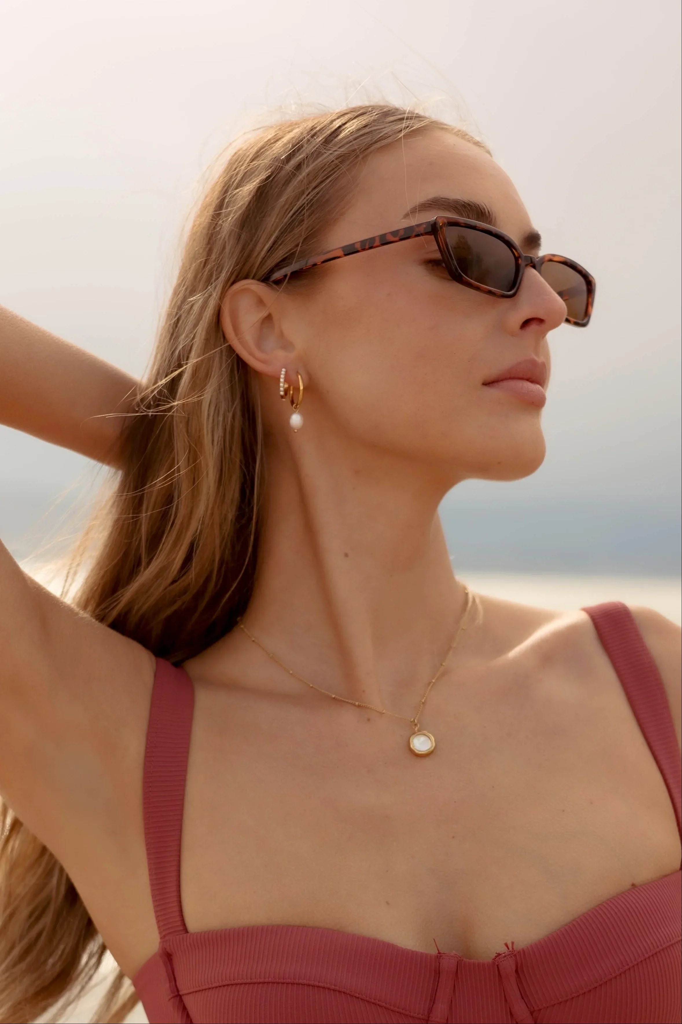 Siren Pearl Pendant Necklace - Image 4
