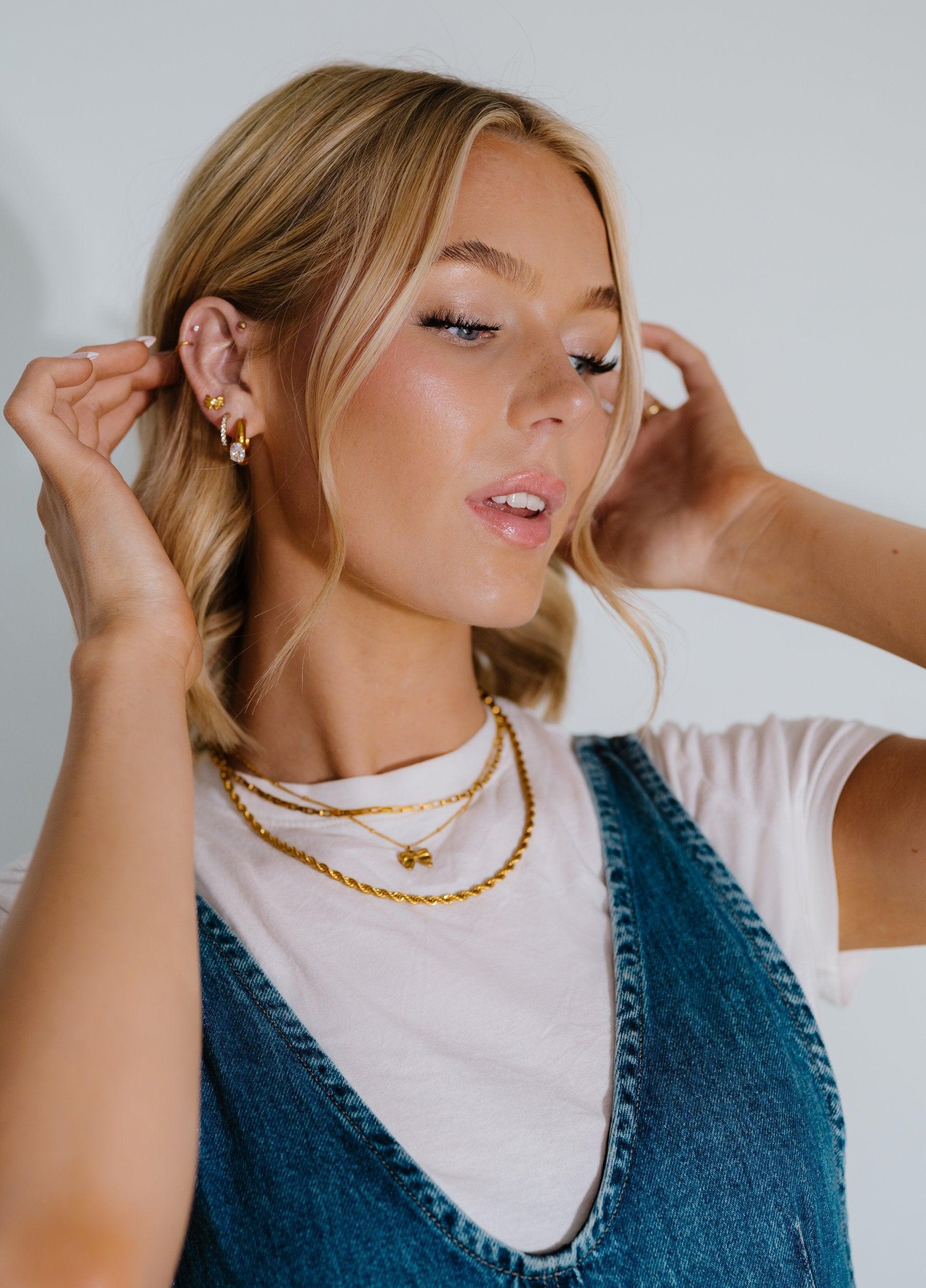 Stevie Bow Choker Necklace - Image 4