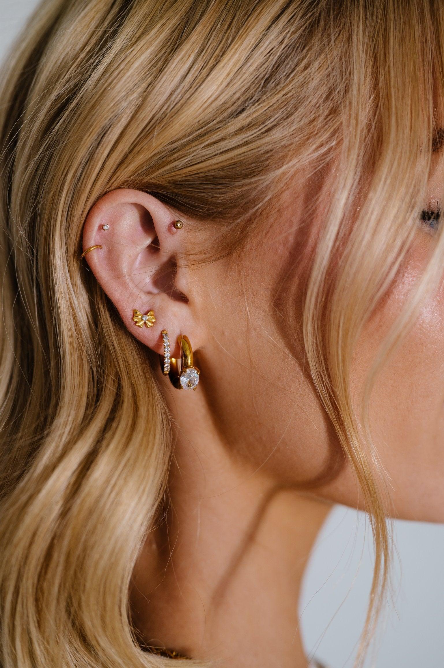Sweetheart Bow Flat Back Stud - Image 4