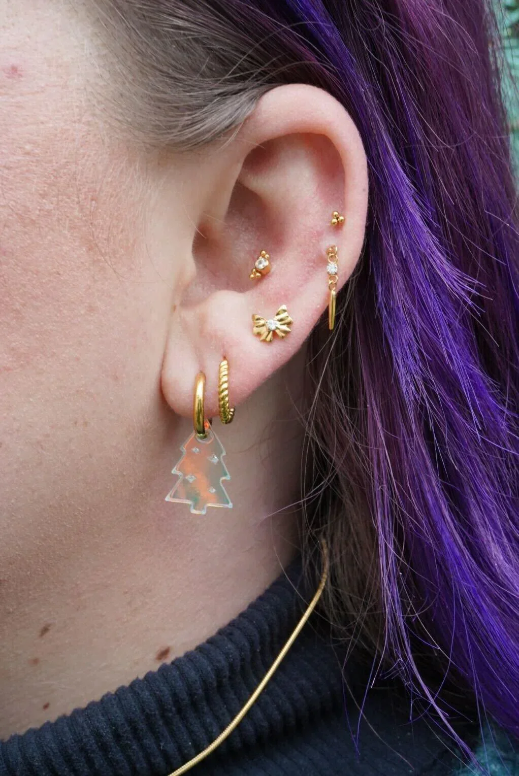 Sweetheart Bow Flat Back Stud - Image 5