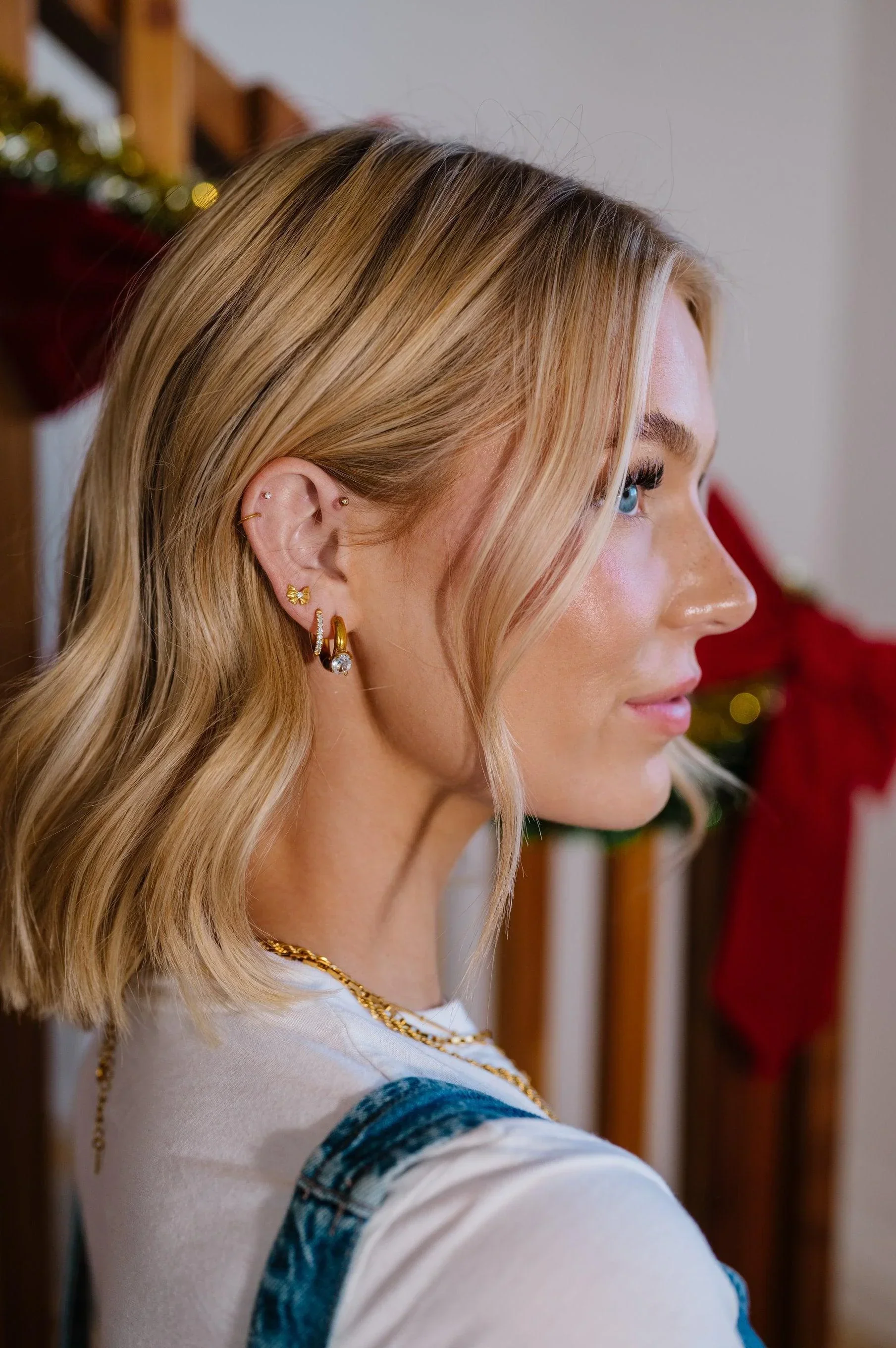 Sweetheart Bow Flat Back Stud - Image 7