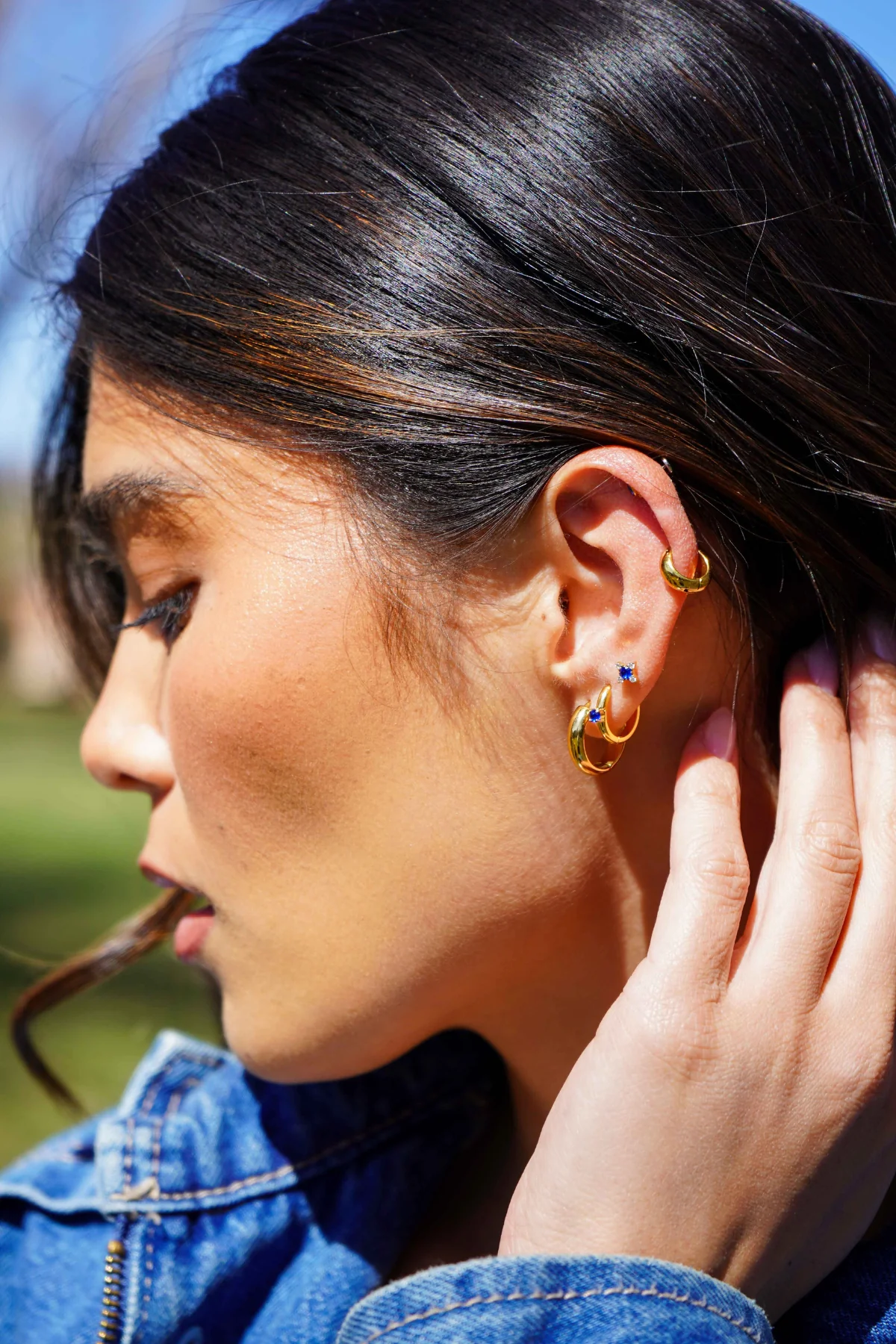 Titanium Solitaire Hoops - Sapphire - Image 3