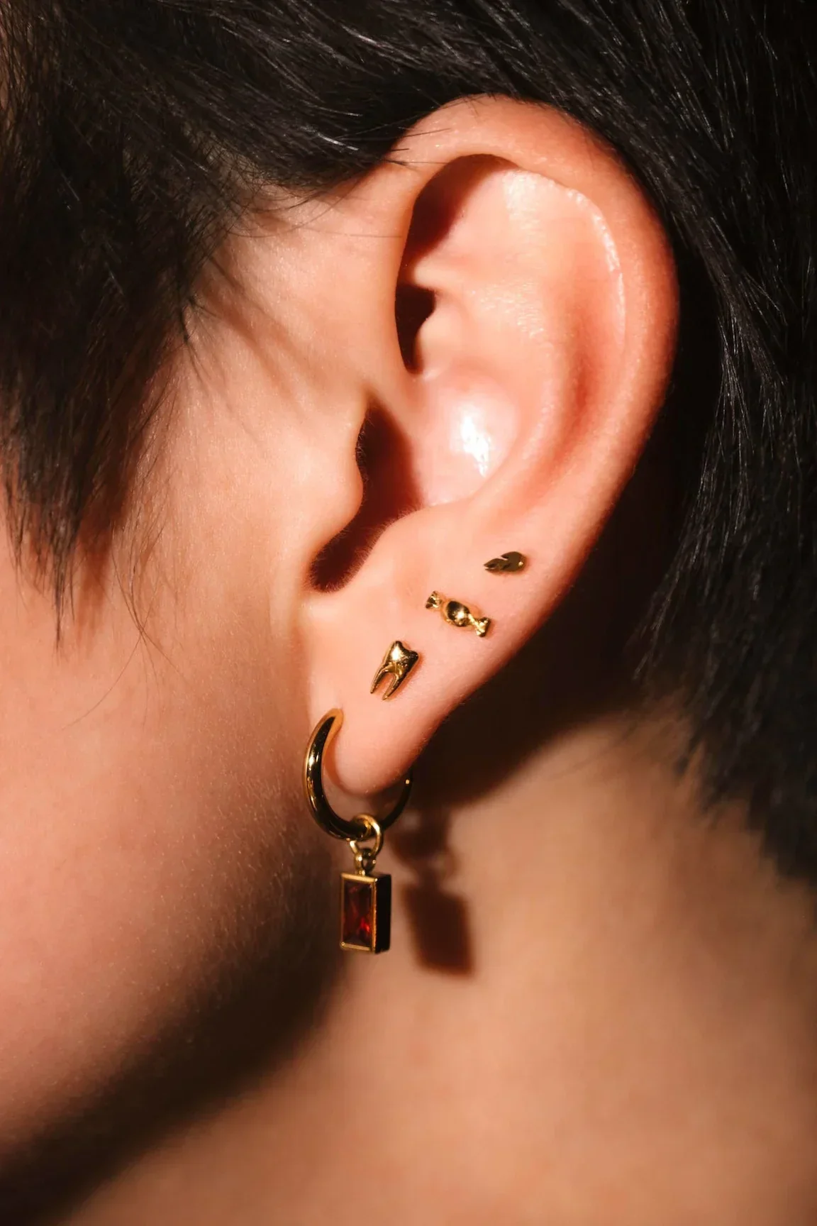 Tooth Flat Back Stud - Image 3
