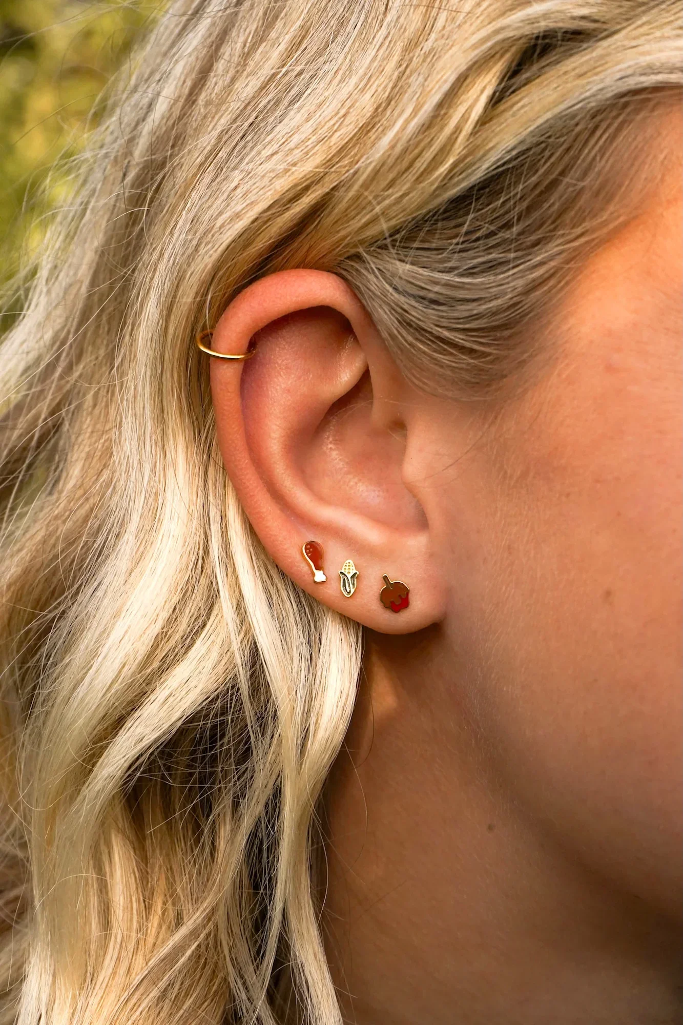 Turkey Leg Enamel Flat Back Stud - Image 3