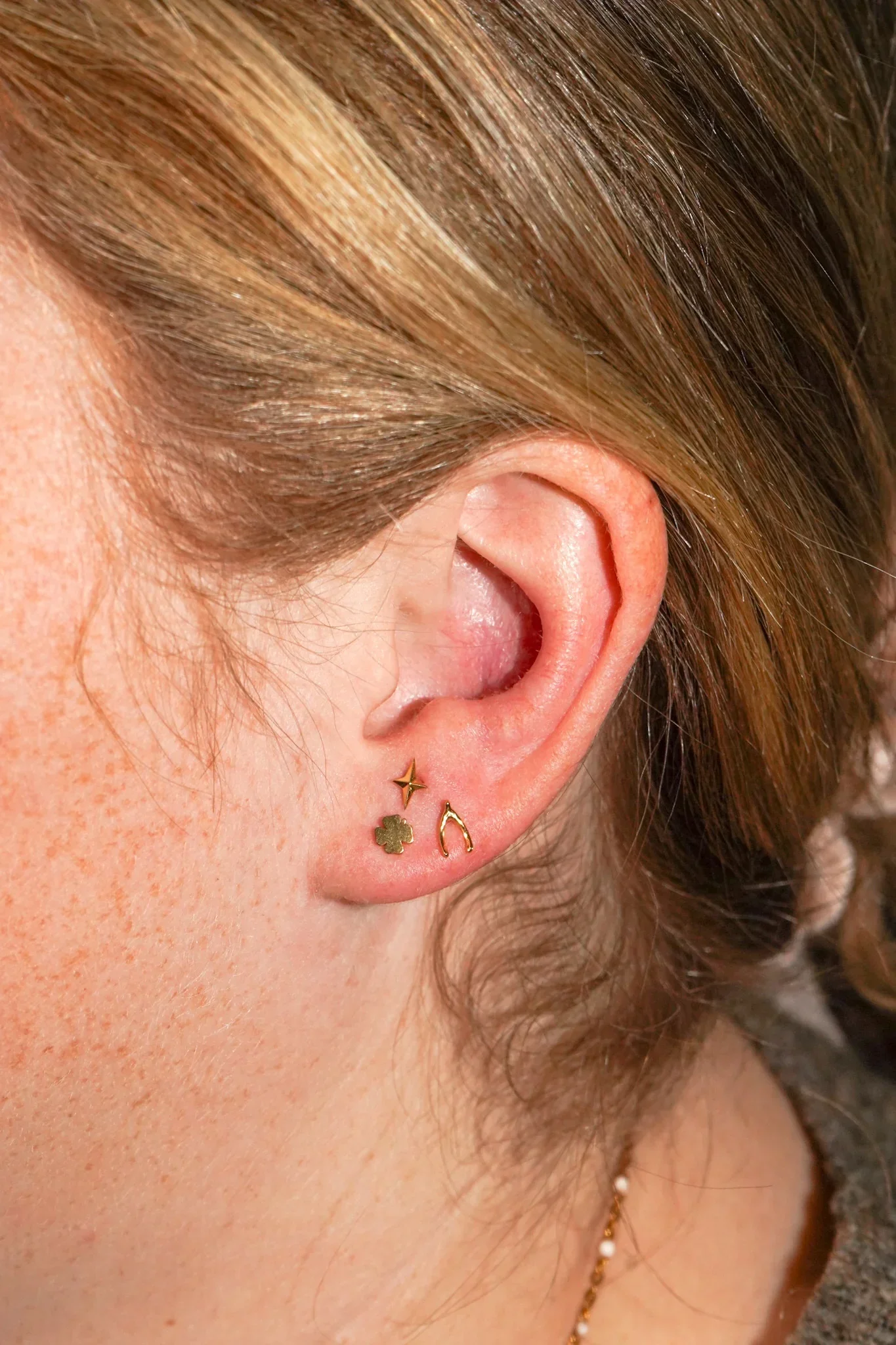 Twinkle Star Flat Back Stud - Image 2