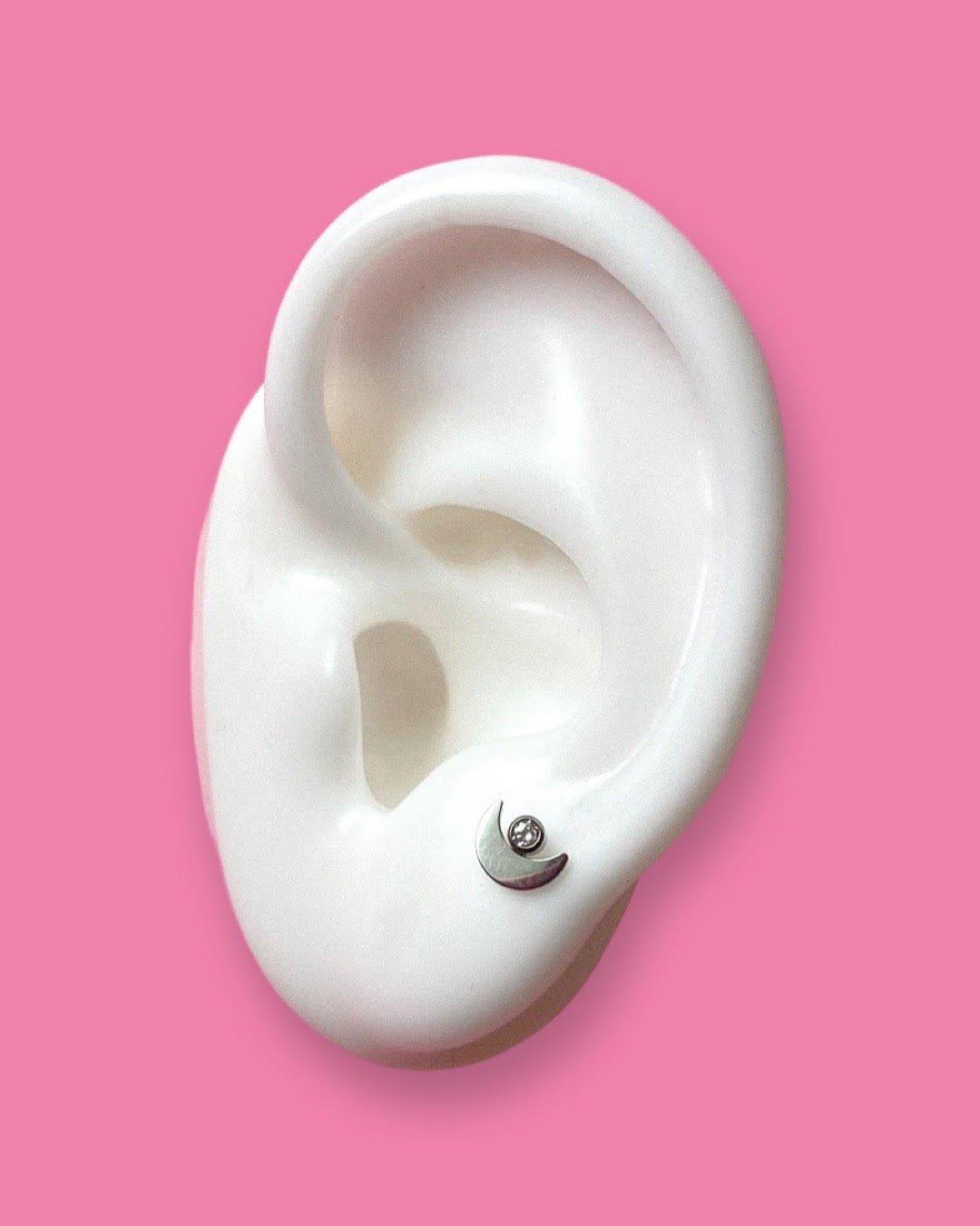 Zirconia Moon Flat Back Stud - Image 3